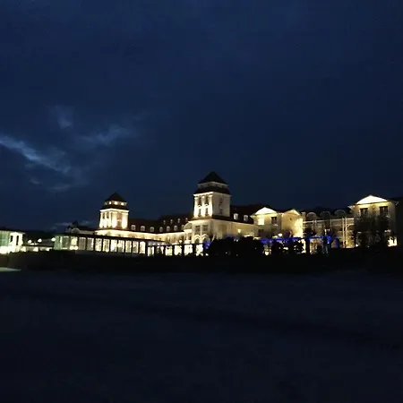 Heinrich Апартаменты Остзебад Бинц